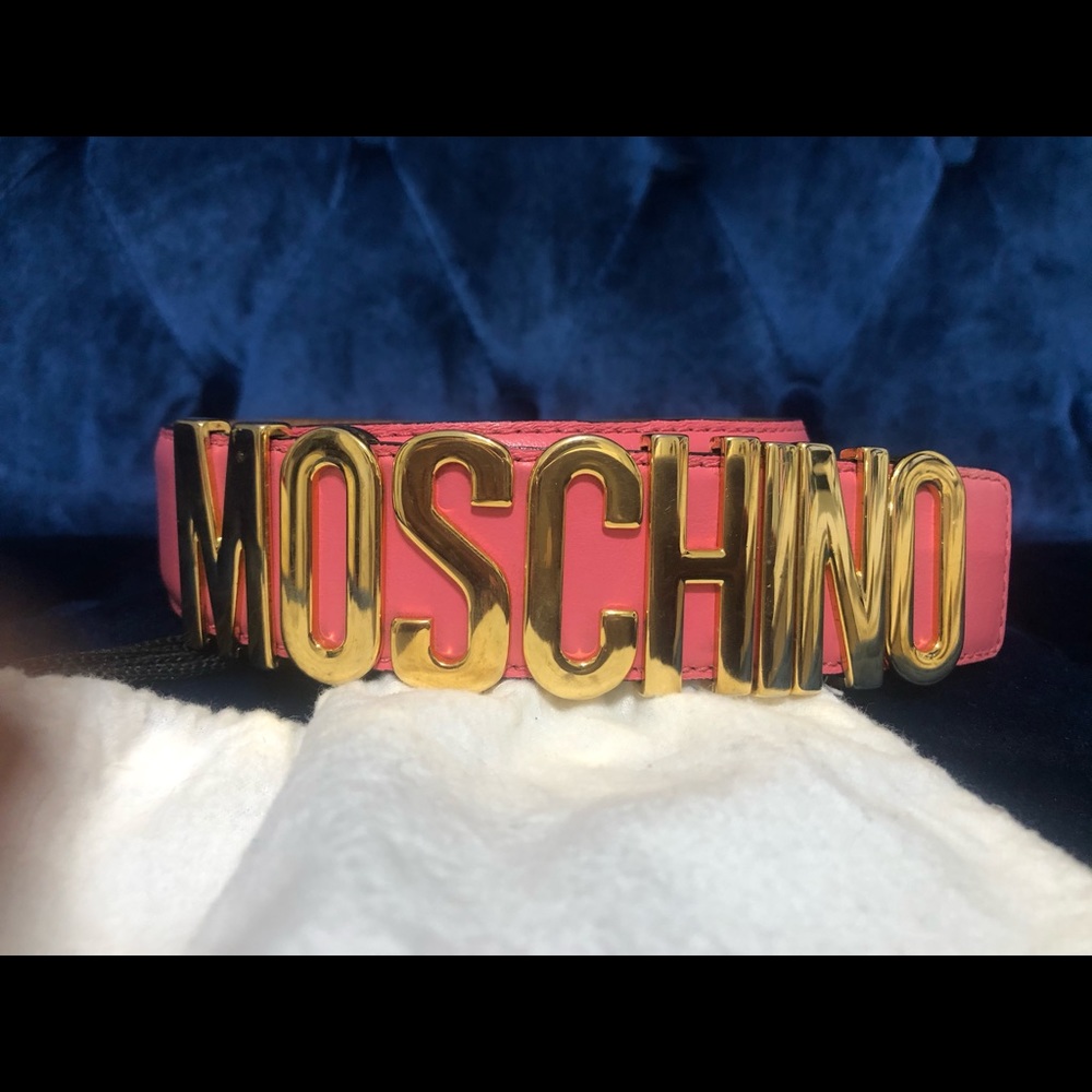 100% authentic Moschino pink belt. Size EUR 40